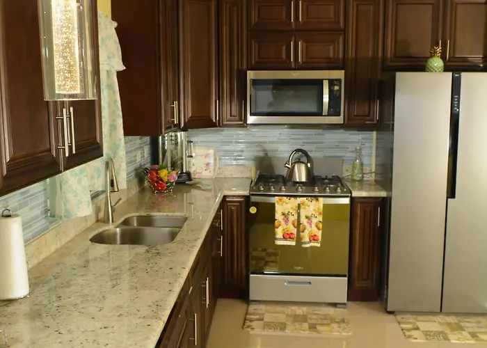Modern Winter Retreat With Seaview Balcony & Wifi & Ac Apartment *