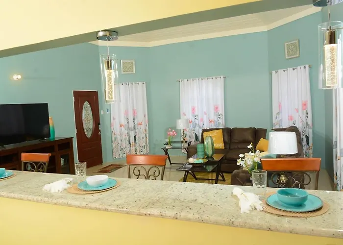 Apartment Modern Winter Retreat With Seaview Balcony & Wifi & Ac *