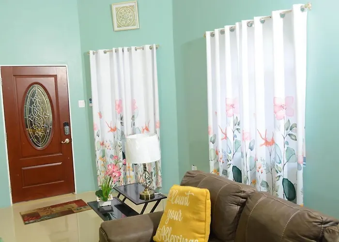 Modern Winter Retreat With Seaview Balcony & Wifi & Ac *