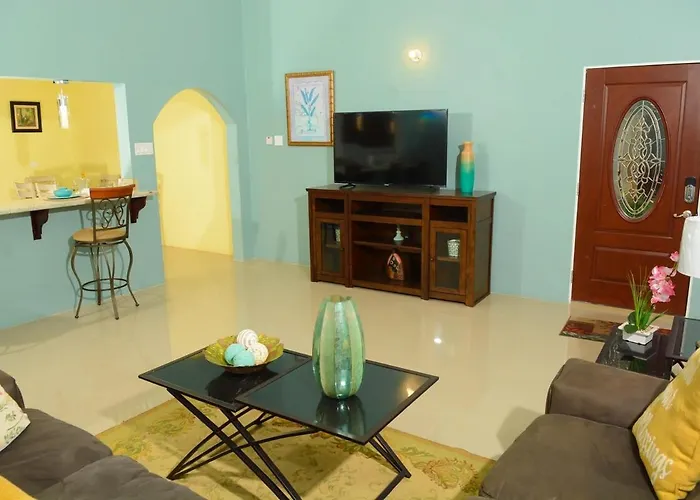 Modern Winter Retreat With Seaview Balcony & Wifi & Ac *