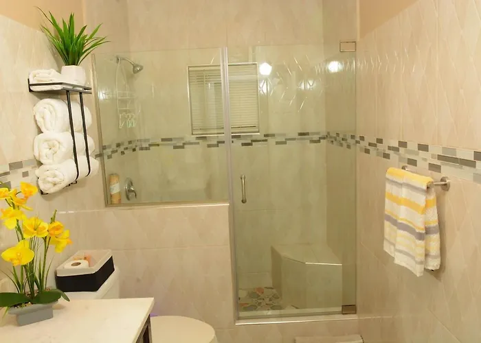 Apartment Modern Winter Retreat With Seaview Balcony & Wifi & Ac *